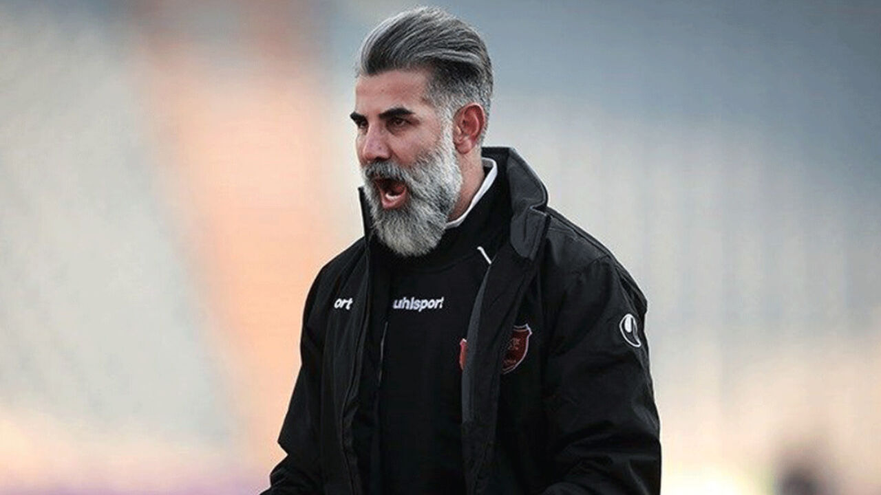 خوشحالی یک پرسپولیسی از باخت شاگردان گل‌محمدی