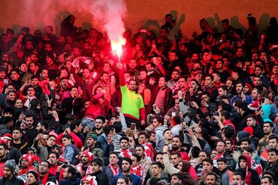 اتفاق جالب در دیدار پرحاشیه پرسپولیس – پیکان/حضور تماشاگران سرخ به نفع رقیب شد!