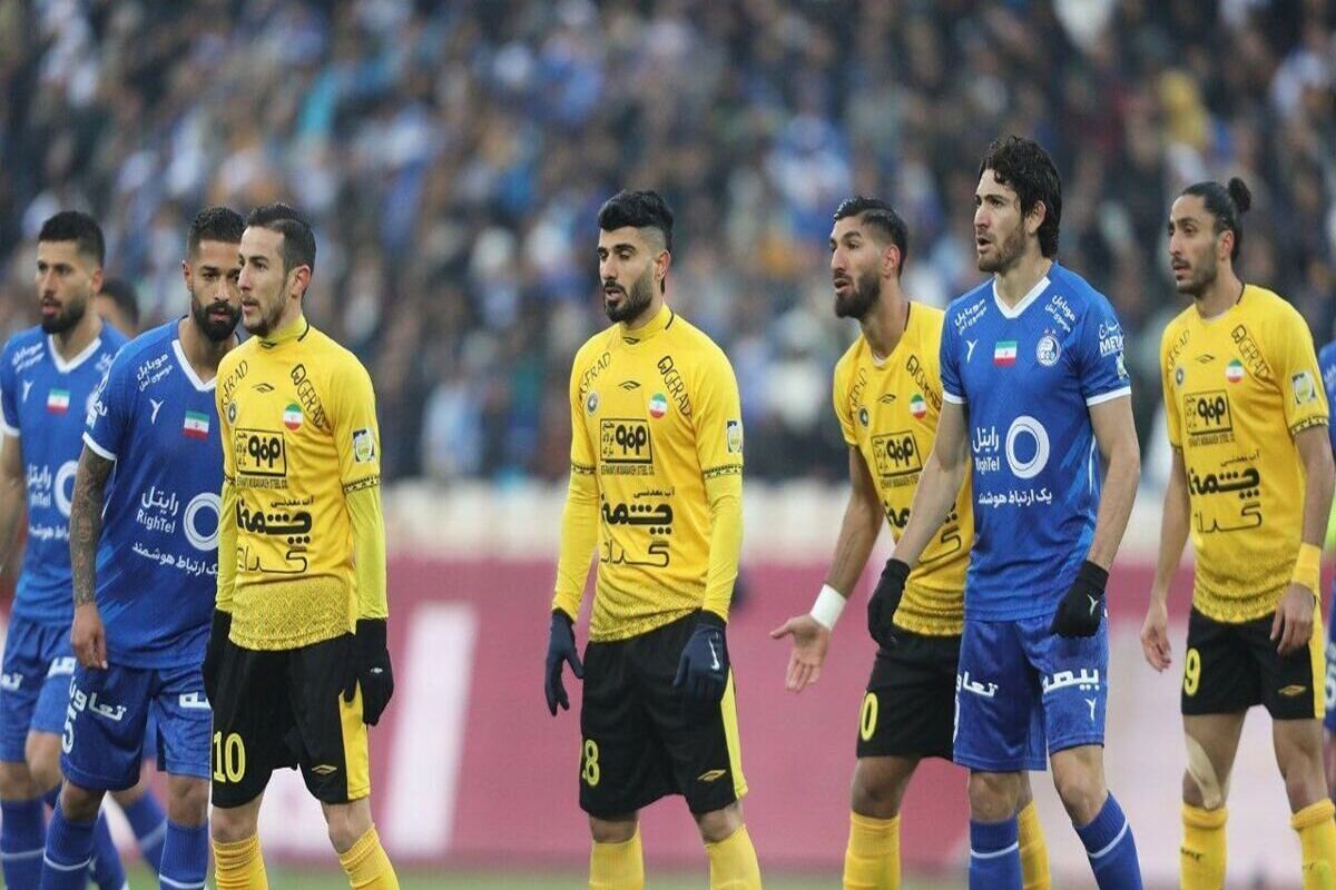 عملکرد ضعیف آبی پوشانِ صدرنشین و نارضایتی هواداران 