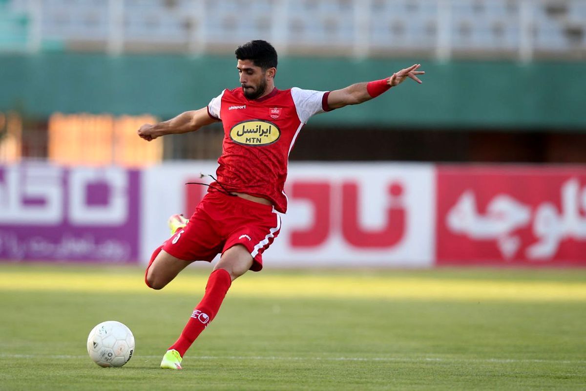 اسماعیلی‌فر: مقابل هواداران پرسپولیس رو سفید شدم/ امروز وظایف دفاعی‌ام خیلی بیشتر بود