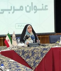 برای کمک به مشکلات جامعه زنان باید راهکار ارائه شود