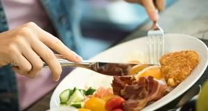 بهترین ساعت برای خوردن شام