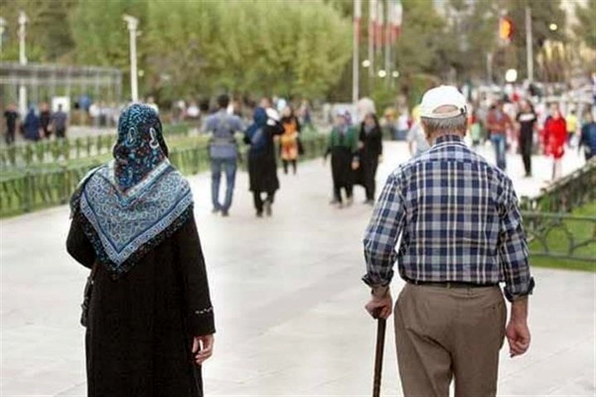 درخواست بازنشستگان از دولت :نامه نگاری را تمام کنید تکلیف حقوق بازنشستگان را روشن کنید