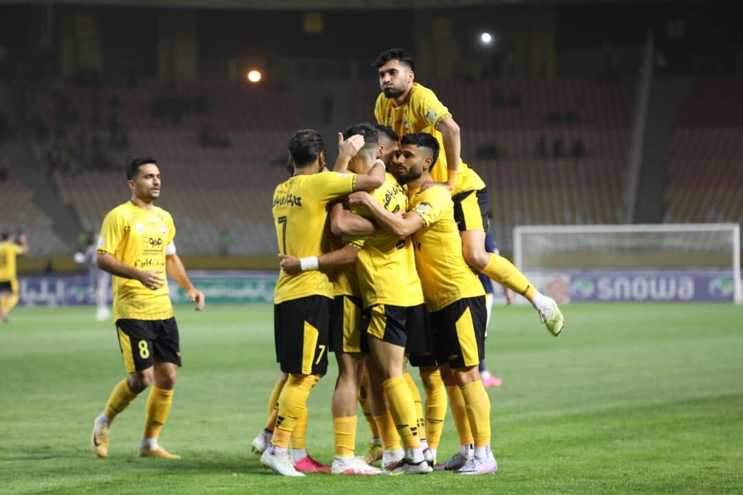 حمله سپاهان به رکورد استقلال