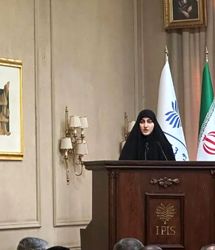 زینب سلیمانی: حاج قاسم مقاومت و دیپلماسی را به‌صورت هم‌زمان به‌کار می‌گرفت