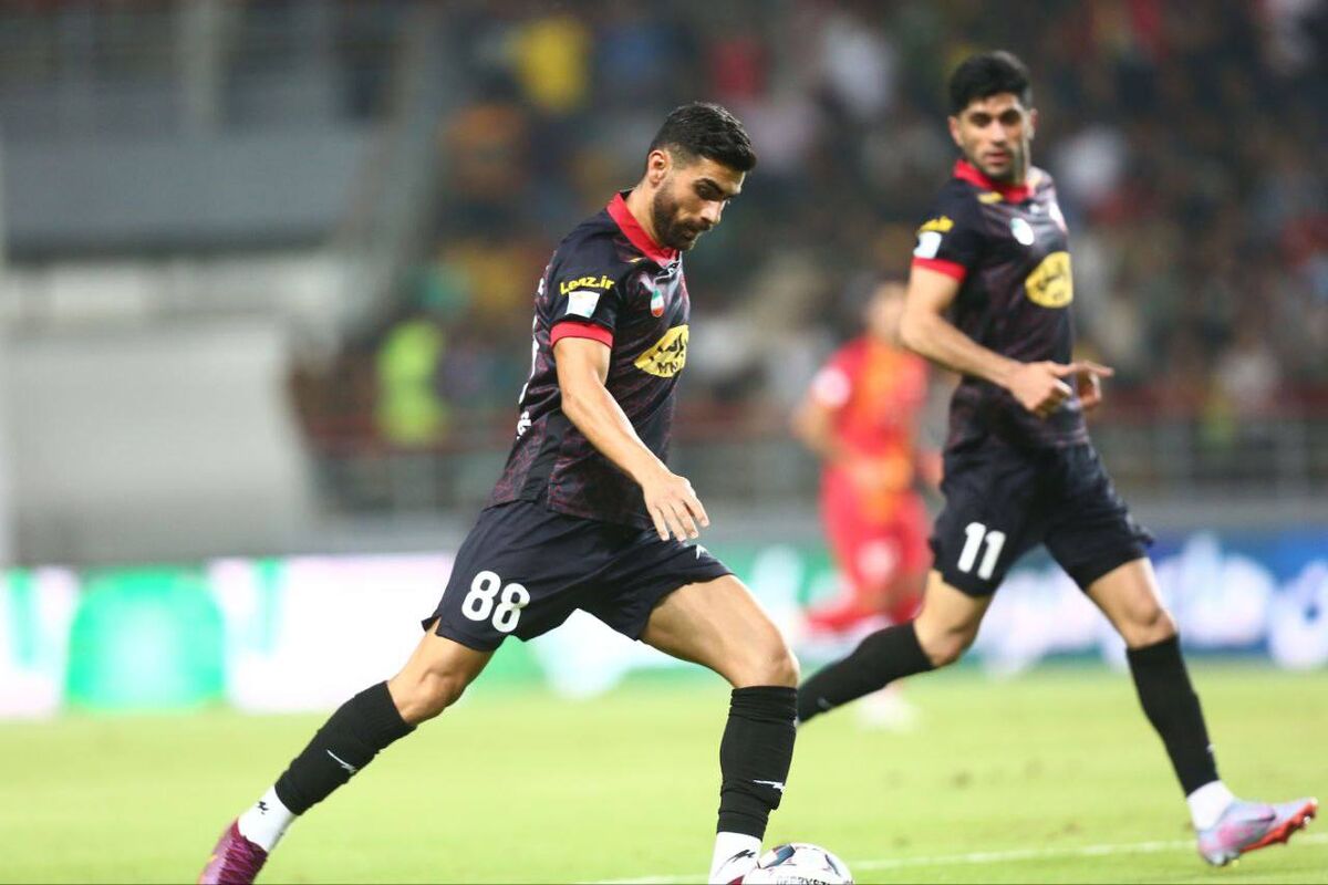 اسدبیگی در پرسپولیس ماندنی شد