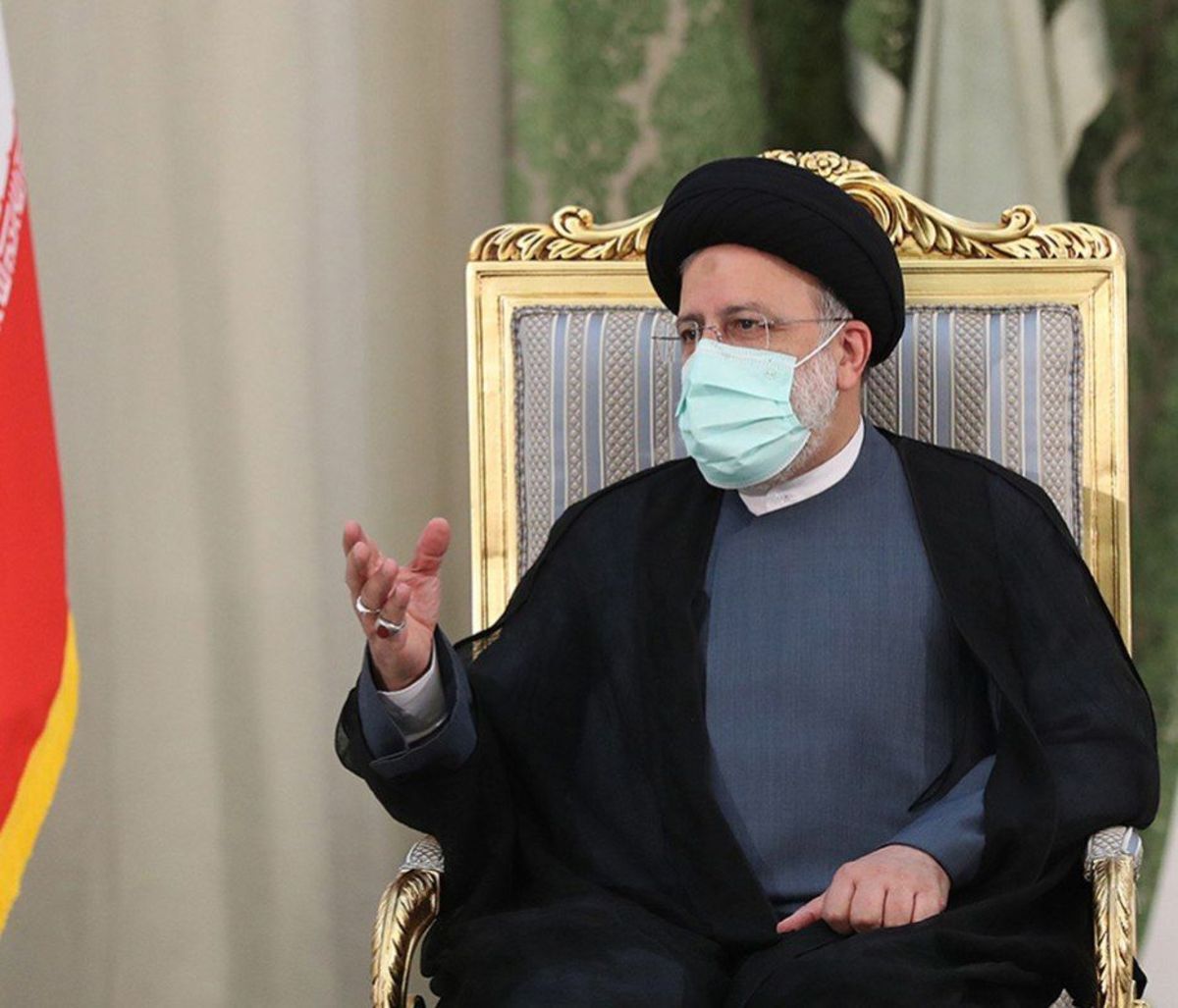 مدارس و دانشگاه‌ها از ۱۴ فروردین باید به شکل حضوری فعال باشند