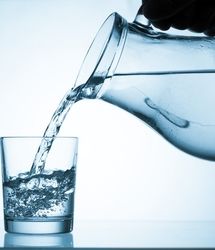 نشانه هایی که یعنی بدن کودک شما کم آبی دارد