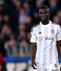 حضور مدافع نامدار در پرسپولیس