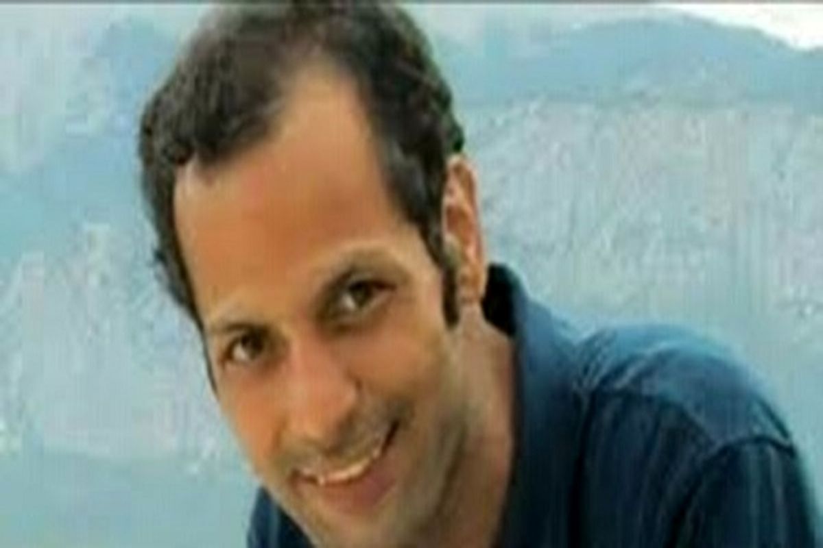 حکم حبس برای خبرنگاری که اسرار هویدا می‌کرد