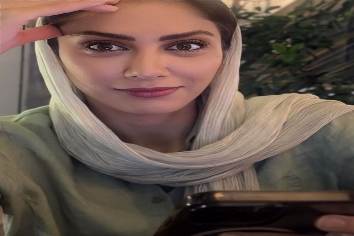 پست احساسی مونا فرجاد برای خواهرش