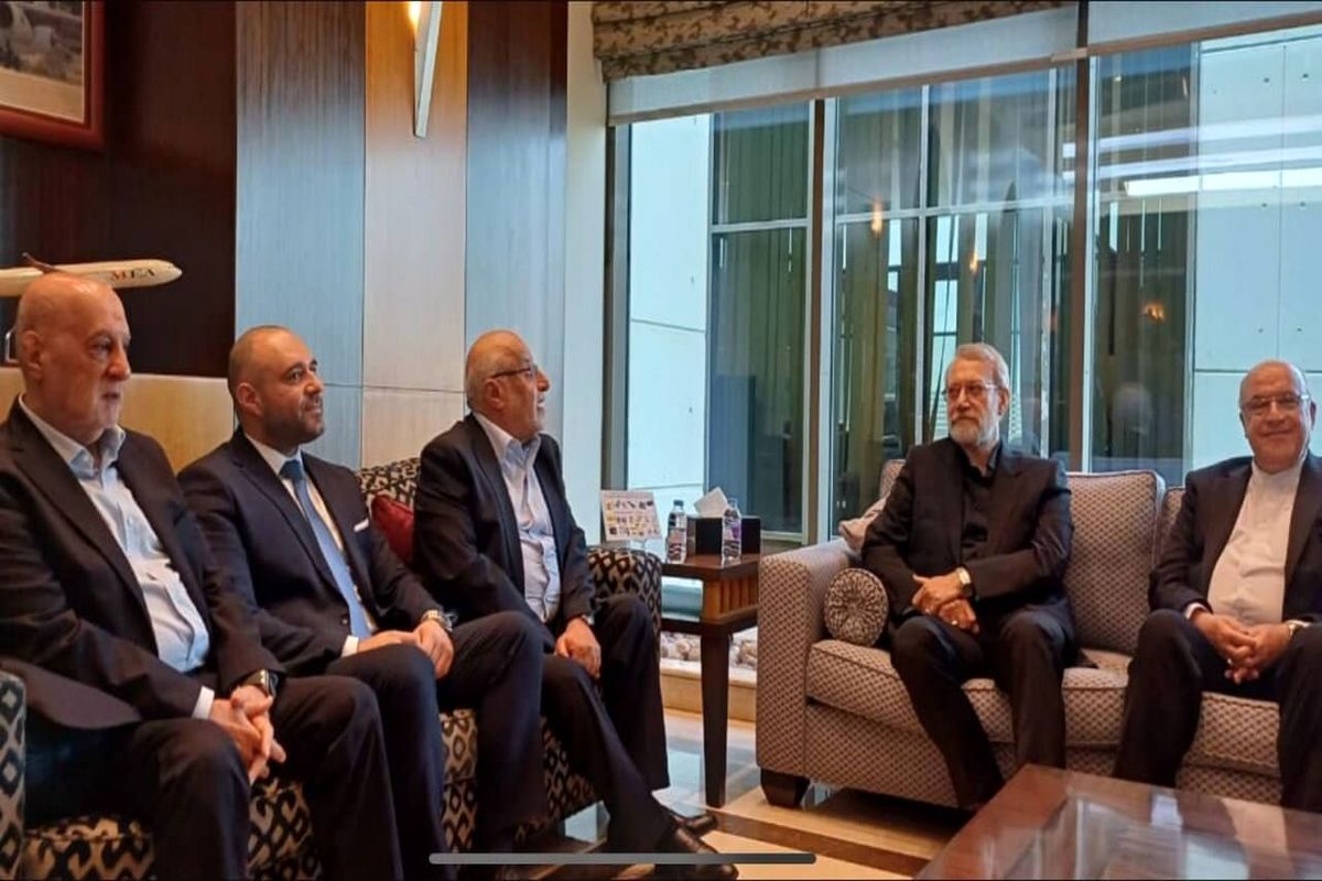 لاریجانی در بیروت: رنج لبنان، رنج ایران است!