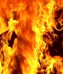 خودسوزی وحشتناک دختر ۱۷ساله