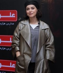 زیبایی دوچندان غزل شاکری با پیراهن گل گلی تابستانی/ عکس