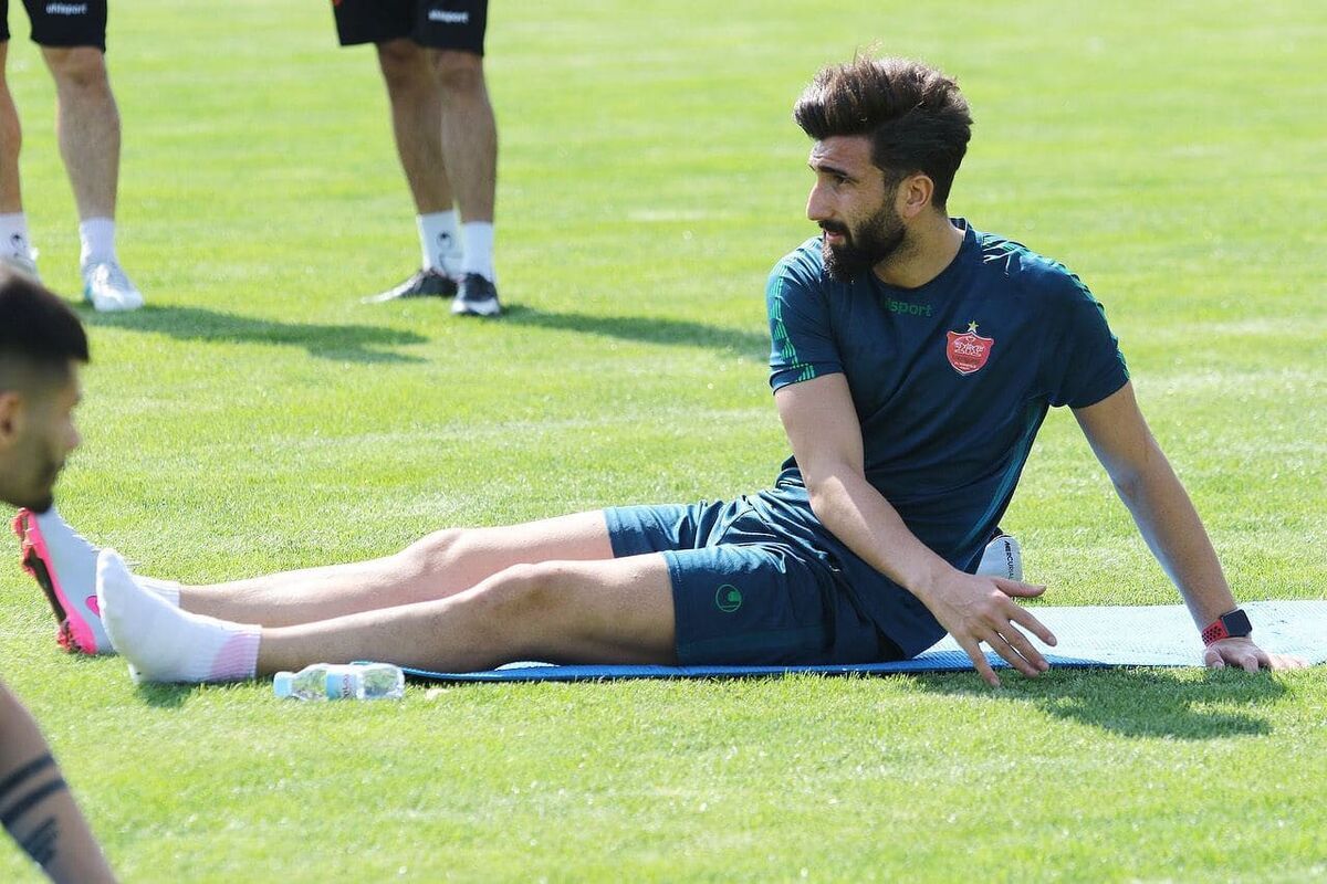 ستاره پرسپولیسی در دوراهی فولاد و سپاهان
